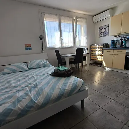 Beau Avec Parking Climatisation Lejlighed